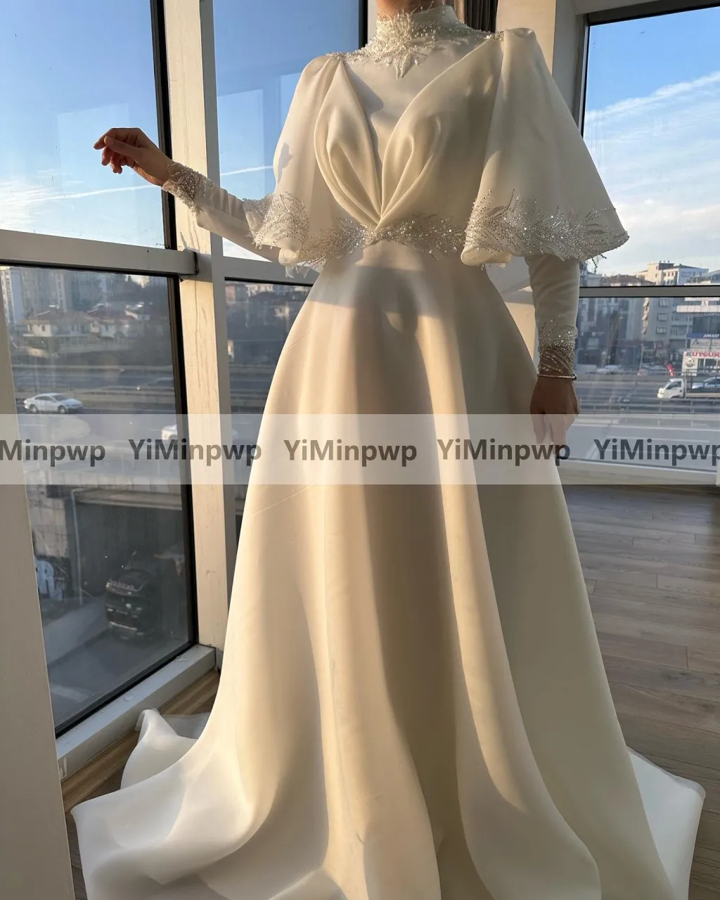 2024 New Wedding Dresses for Hijab Women Muslim Bridal Gowns High Neck Long Sleeves A Line Appliques Beading Sequined Pleats