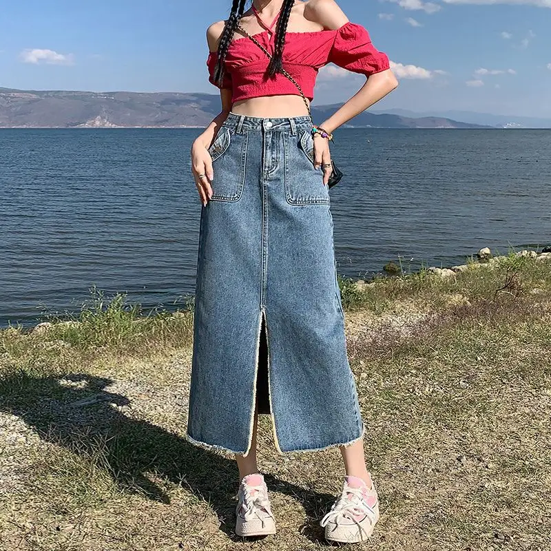 

Женское длинное джинсовое платье в стиле ретро, лето 2025, новая мода средней длины, элегантные джинсы, юбка трапециевидной формы, повседневное уличное платье с высокой талией
