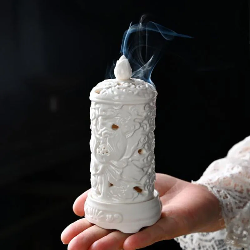 

Белый фарфор, рельефный цветочный узор, горелка для ароматерапии, держатель для благовоний, Chan, домашний аромат, курильница, домашний декор
