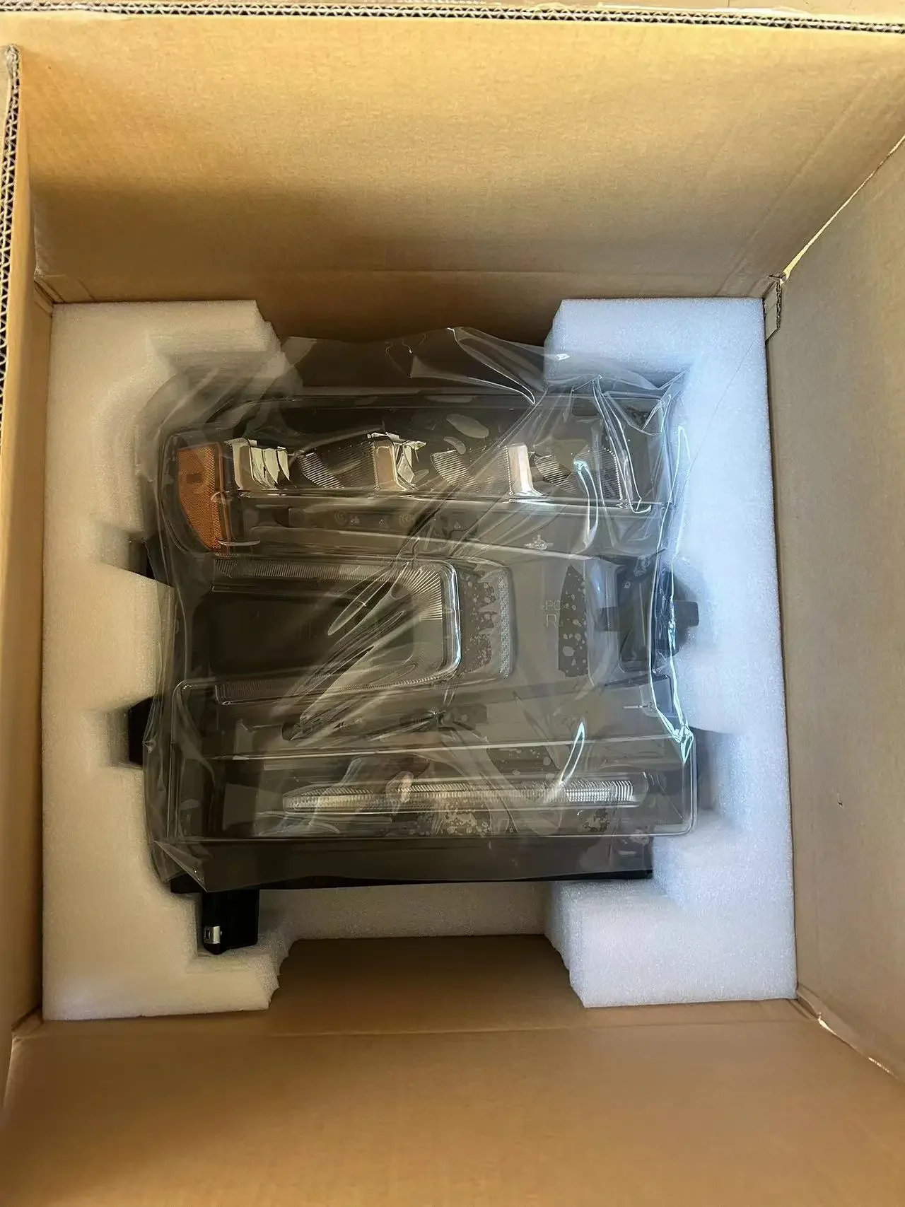 For Chevy Silverado1500 19-21 Headlight Headlamp OEM NO.84621851 Passenger Side LED Headlamp