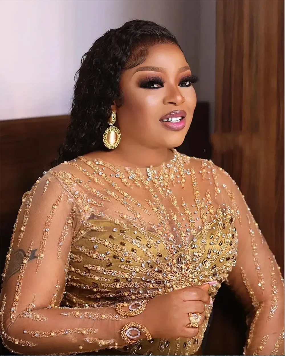 Custom Sexy Arabic Long Sleeves Evening Dresses  Gold Illusion Jewel Neck Crystal Beads Mermaid Plus Size Celebrity Dresses