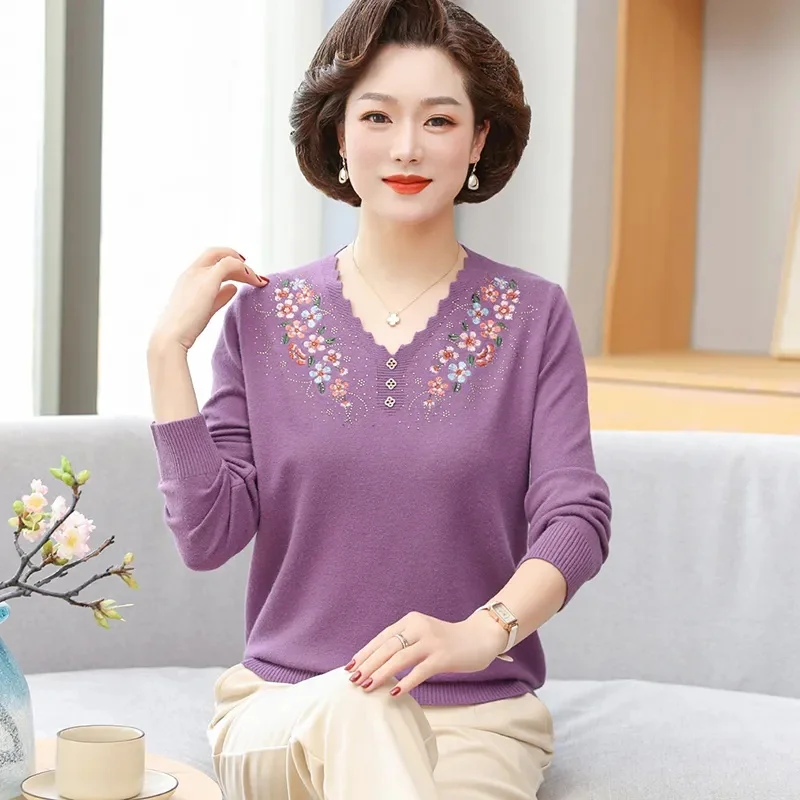 New Autumn Sweater Women Long-Sleeved Middle-aged Mother's Casual V-neck Knitted Sweater Bottom Pullovers Female Knitwear Tops