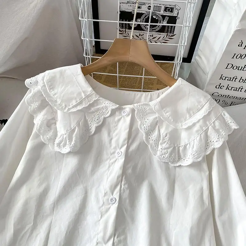 Chemise blanche à manches longues pour femmes, col Pan, Vintage, en dentelle brodée, Chic, décontracté, ample, nouveau, printemps automne