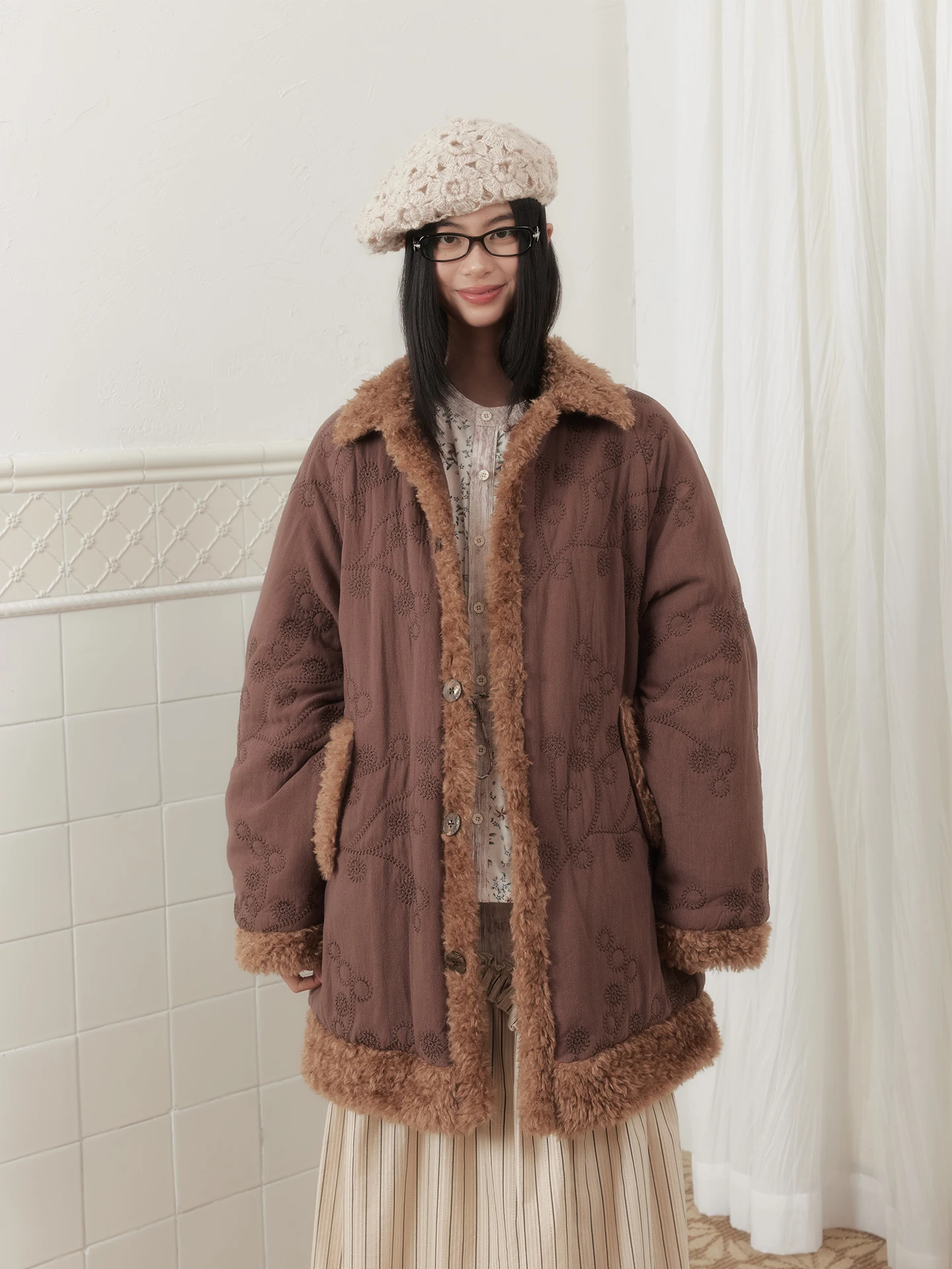 

SENSSELF Autumn Winter Brown Fur Collar Patchwork New Chinese Embroidered Bunting Cotton Jaet Loose Cotton Coat