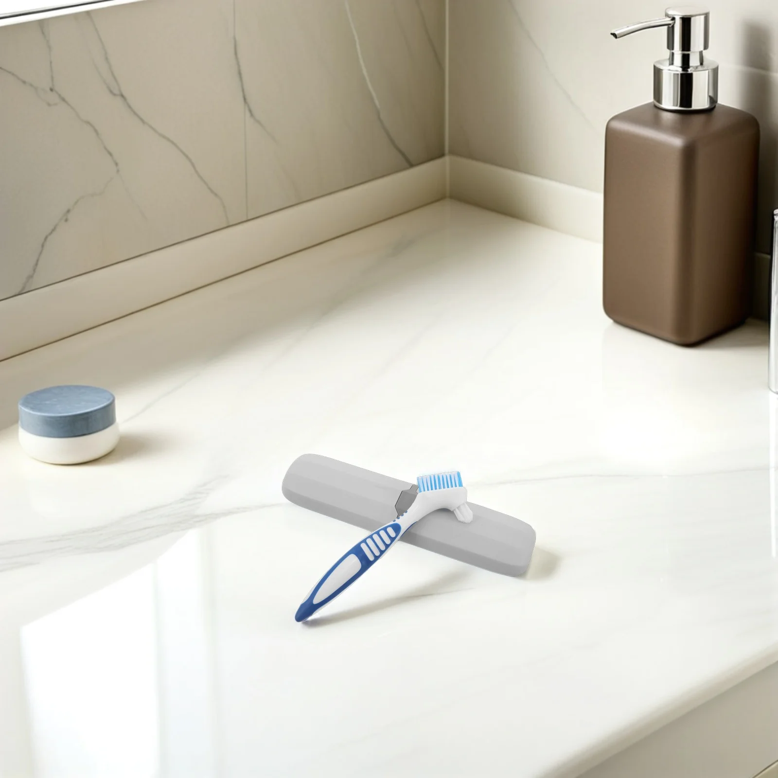 

1Set Denture Cleaning Brushes with Carry Case Universal Fit for Retainers Braces Aligners Overnight Soak Container Travel