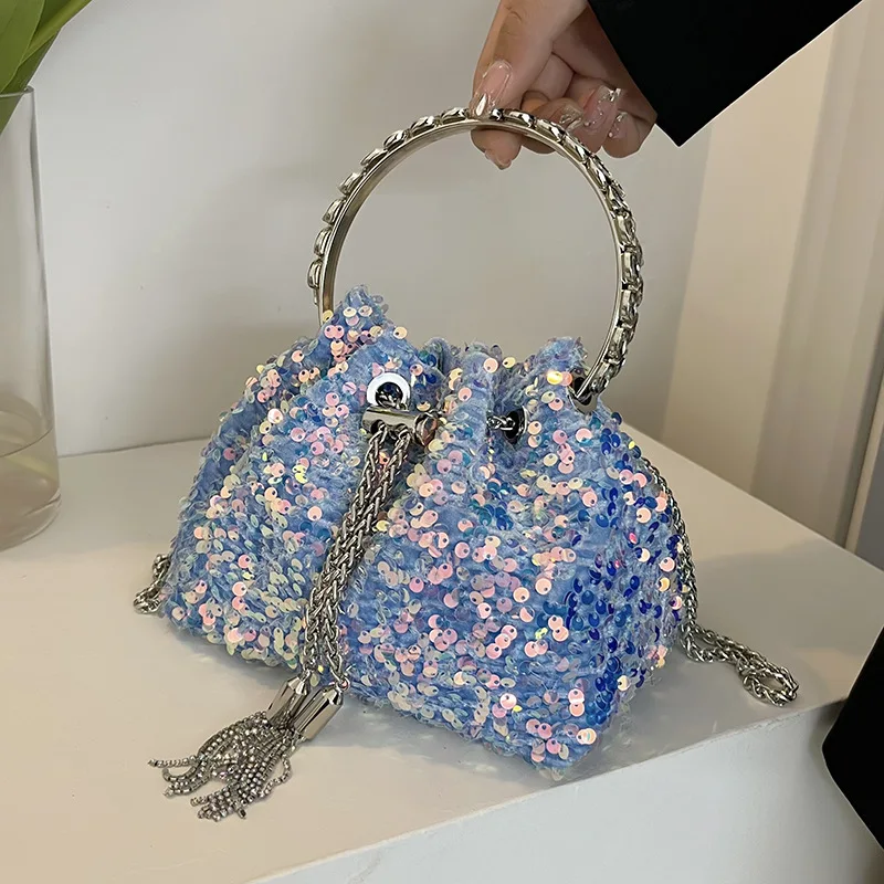 

Bag female 2022 new Korean version of fashion sequins personality dazzle color sweet girl carry chain chain dinner bag