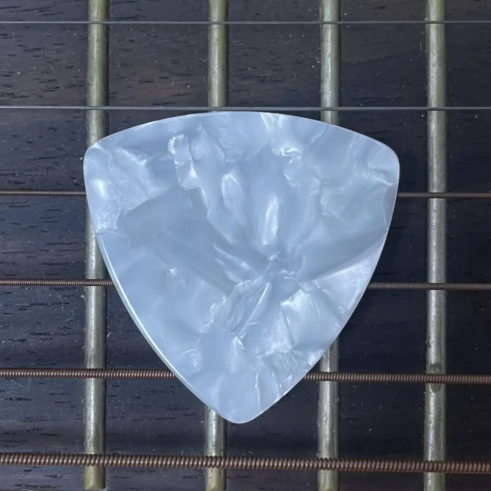 100pcs/lot White Pearl Medium 0.71mm Celluloid Big Rounded Triangle Guitar Picks