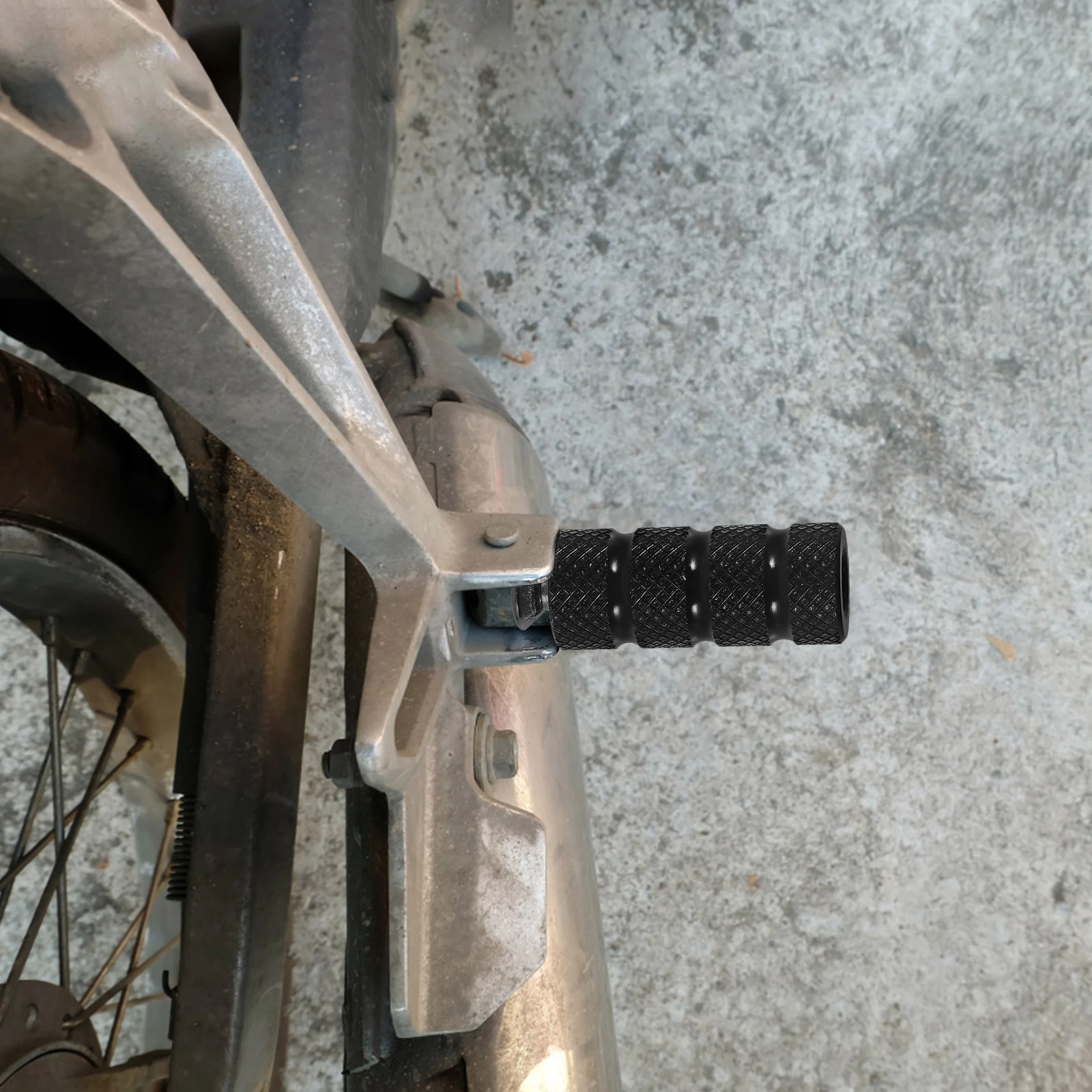 

2pcs Motorcycle Footrest Aluminum Alloy Rear Foot Peg Durable Metal Pedal Universal Fit Enhanced Comfort Long Ride Gear Shift