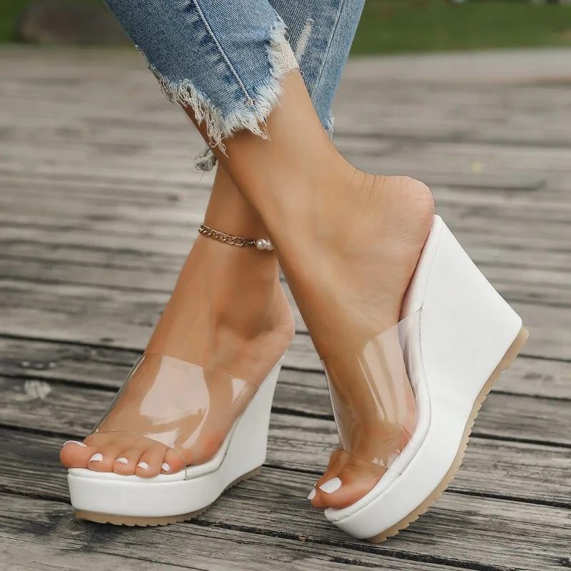 Women\'s Fashion Platform Slippers Summer New Round Head Shallow Mouth Transparent Belt High Heel Sandals