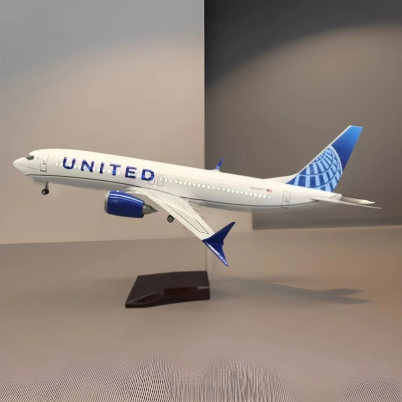 

New Aircraft B737 MAX United Airlines 47CM Diecast Model Airplane With airplane kids toys Model Working Lights For Decoration