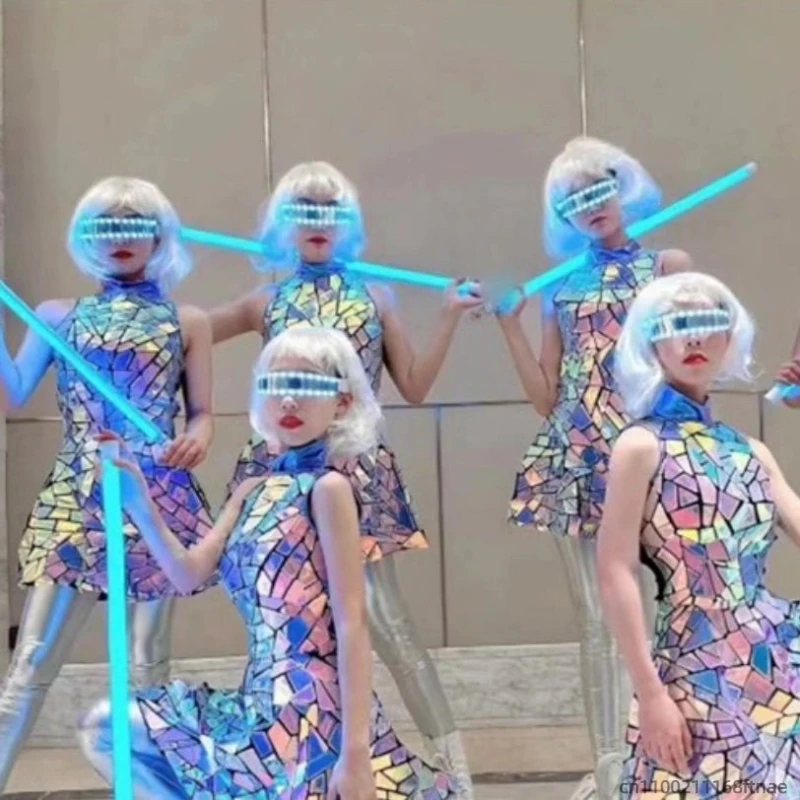 أزياء رقص الجاز الجديدة مع أزياء أداء الرقص بعدسة الليزر الملونة، مجموعة أزياء أداء مغني المسرح للنساء