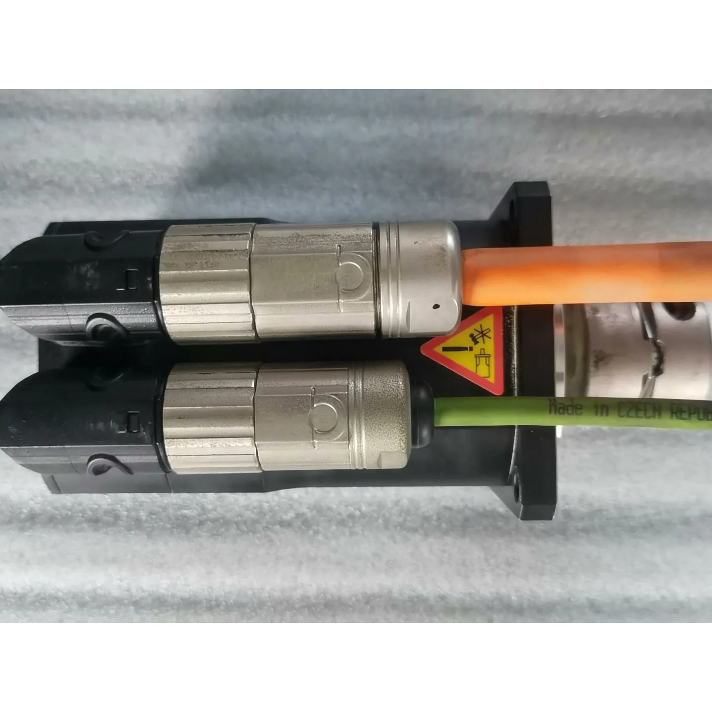 

SERVO DRIVE 8MSA3M.R0-30 Used in Good Condition