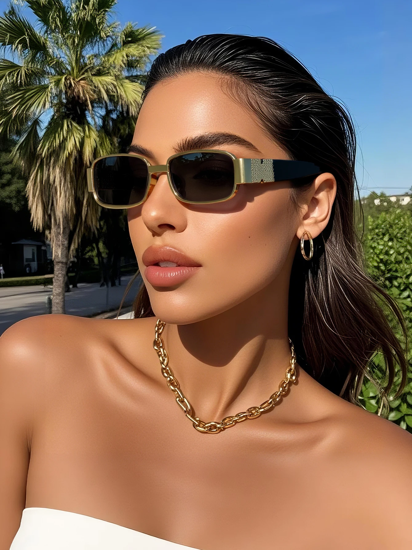 Fashionable Rectangle Frame Glasses with Decorative Temple Arms for Daily Wear And Photography - Vintage European Style