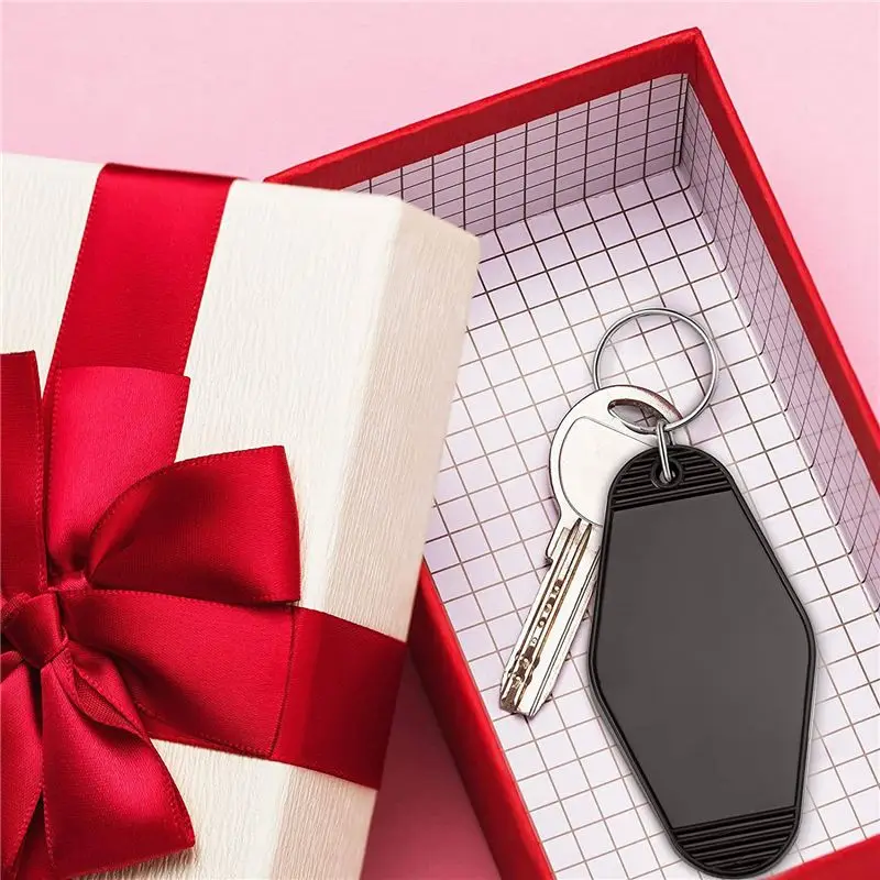 【STABLE QUALITY】30 Pack Motel Keychain Blank Vintage Key Tag Label Vintage Hotel Keychain Sublimation Decorative Blank, Black