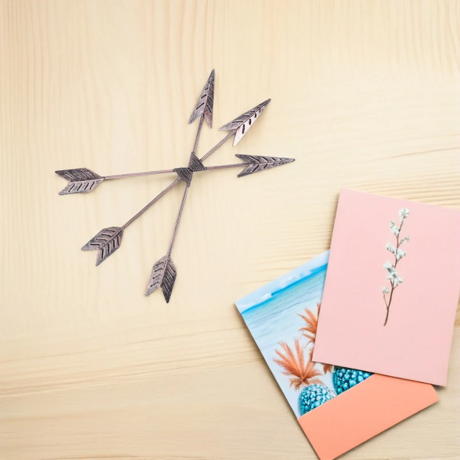 Wall Decor Rustic Farmhouse Metal Hanging Plaque for Living Room Bedroom Hallway Arrow Wall Art Iron Ornaments