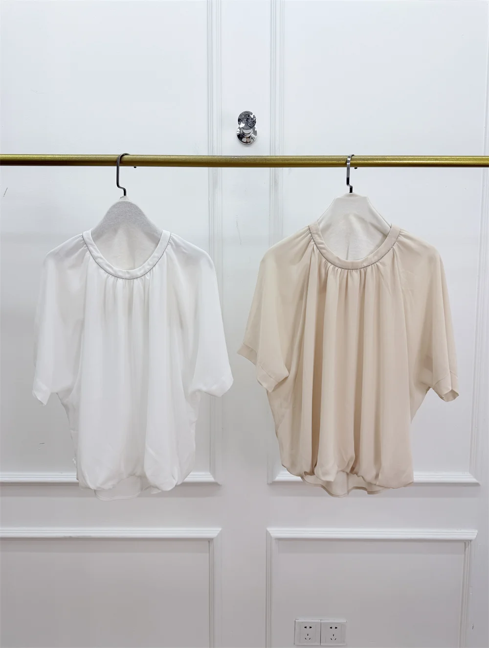 

Casual Clothing Versatile Short-Sleeved Shirt Round Neck Top for Women