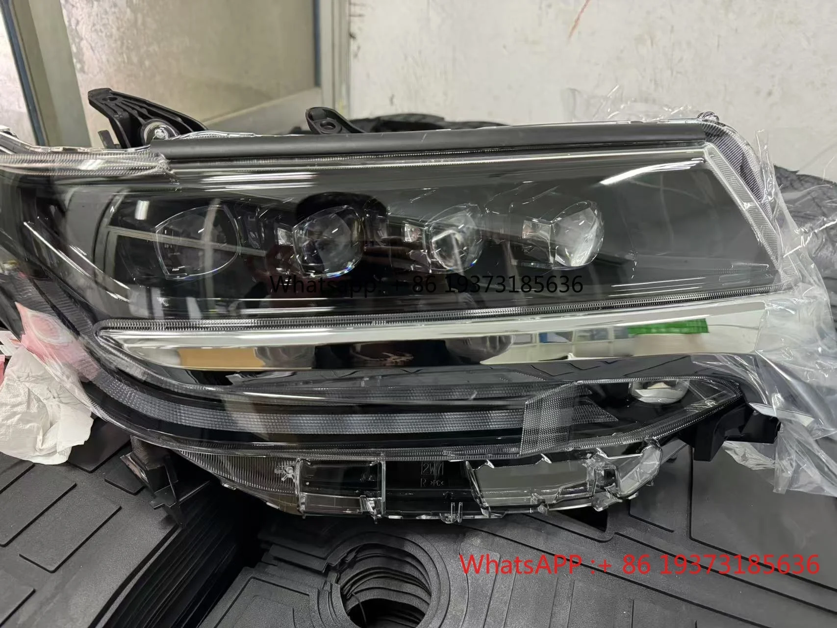 Factory Direct 4 LED Headlight for Toyota Alphard 2011-2021 Plug and Play