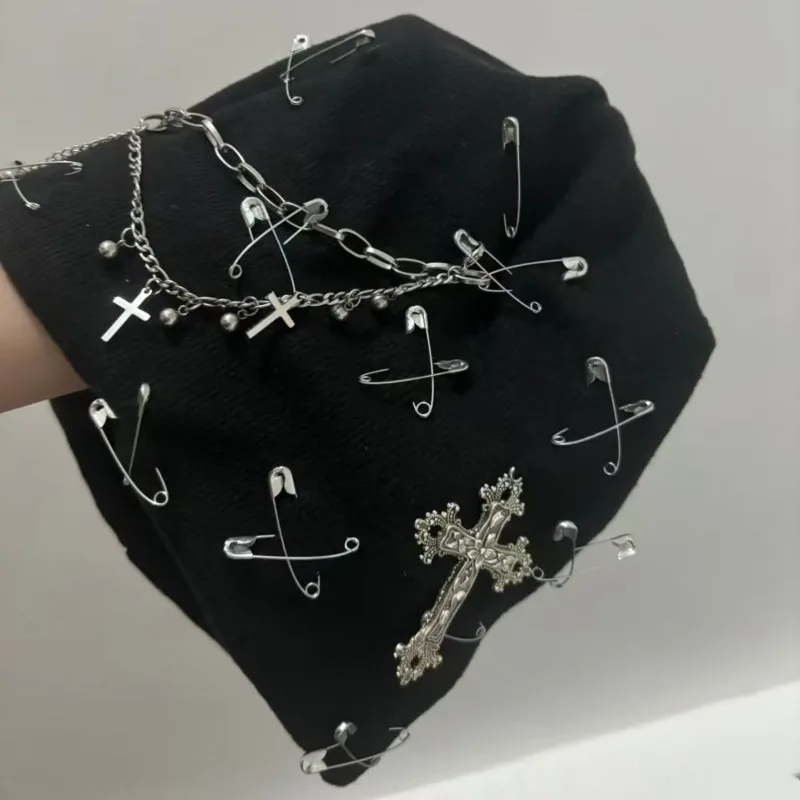 

Halloween Studded Punk Style Knitted Hat Japanese Chain Design Wool Hat Cross Chain Sweet Cool Girl Head Accessories Subculture
