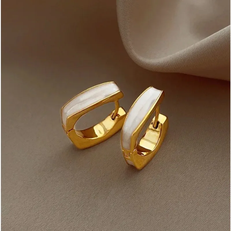 The Oil-dripping Square Niche Geometric Style Versatile and High-end Design Ear Buckle