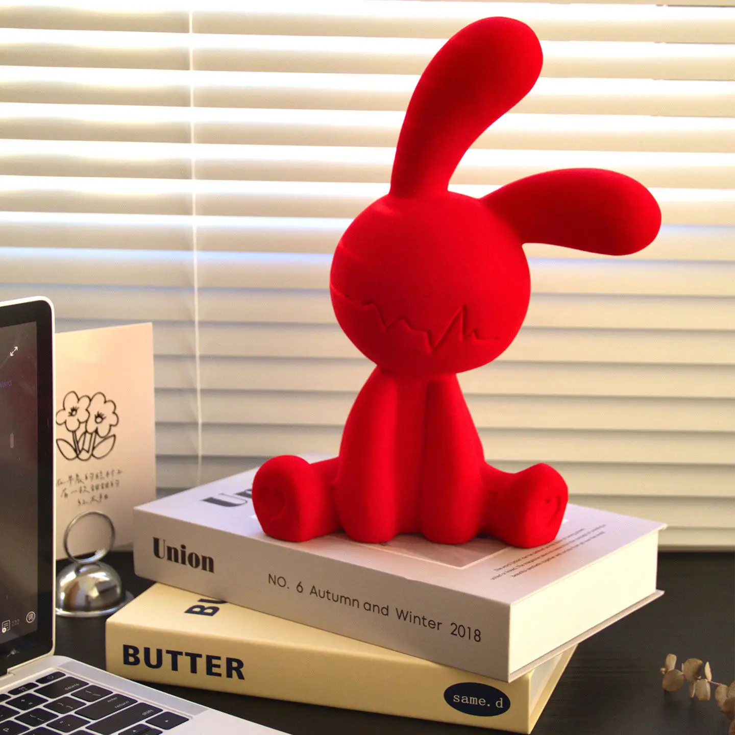 Modern Ceramic Sitting Rabbit Figurine Statue for Living Room Entryway Wine Rack TV Stand Background Home Decor Ornaments Craft
