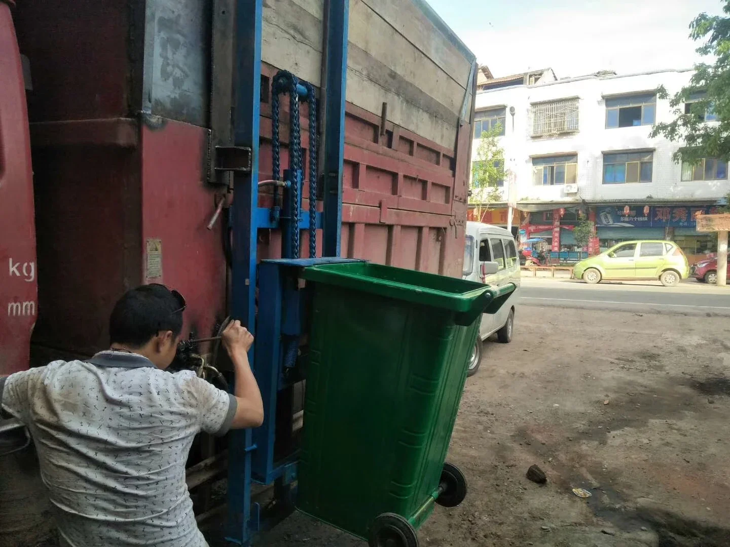 Automatic Elevator for Refitting Dump Truck