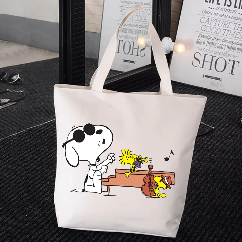 Simpatiche applicazioni di stiratura Snoopy per toppe di abbigliamento adesivi per trasferimenti di calore con motivo stampato in cartone animato