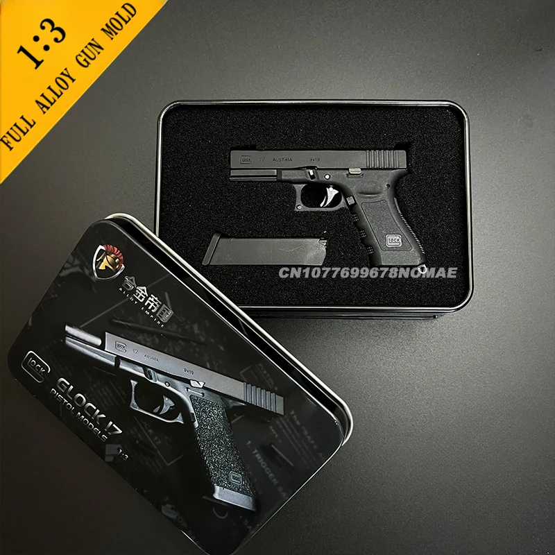 Alloy Empire Glock G17 Pistol Shape Weapon  Hot Portable Toy Gun Model Keychain Mini Metal Shell Ejection Free Assembly With Box