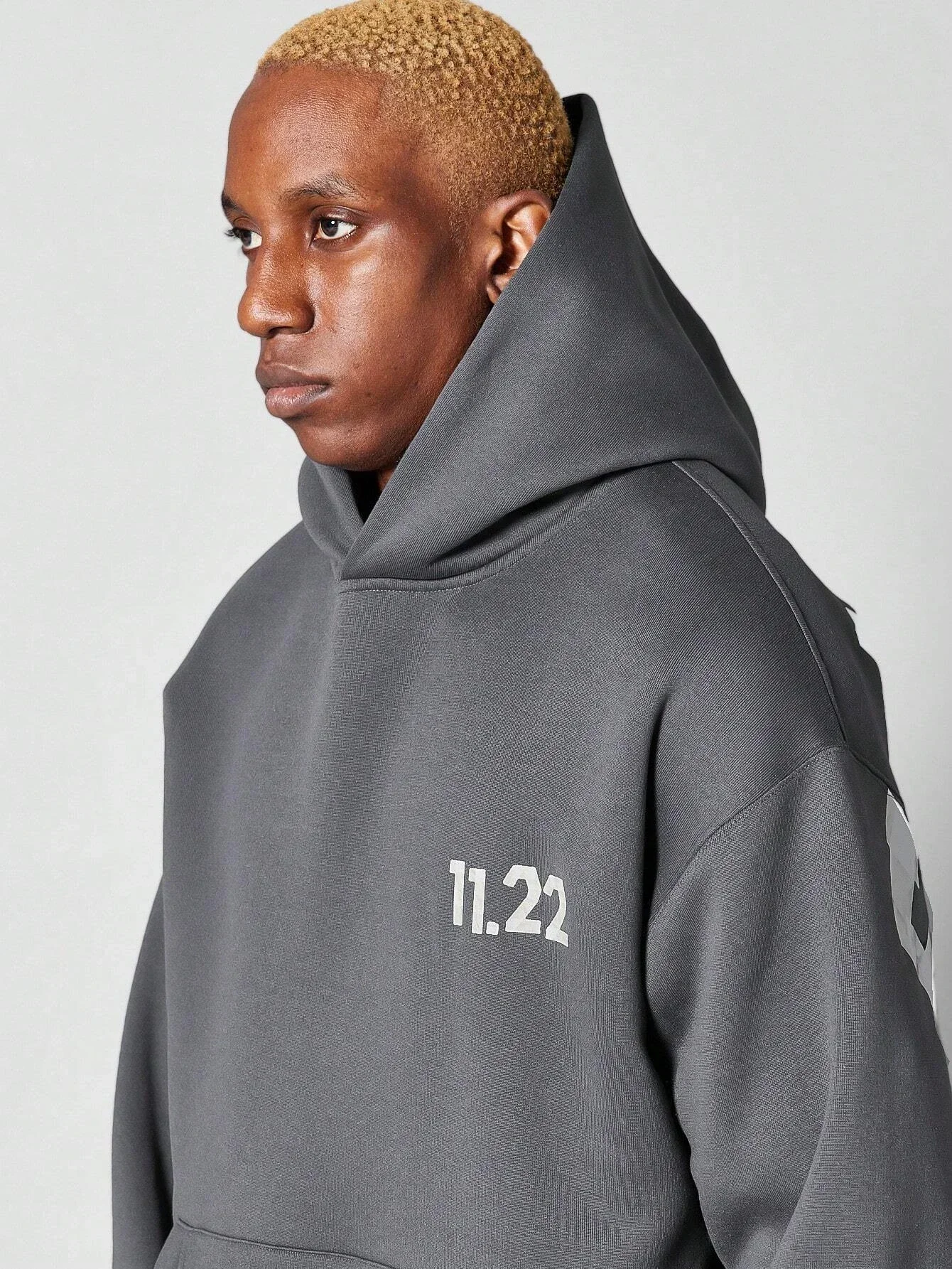 SUMWON Overhead Hoodie With Front And Back Prin sweatshirt tracksuit men hoodies for men streetwear men
