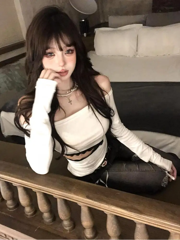 Tonngirls Backless Graphic T Shirts 2000s Japanese Y2k Long Sleeve Skinny Off Shoulder Crop Tops Gothic Print Gaphic Tops Tee