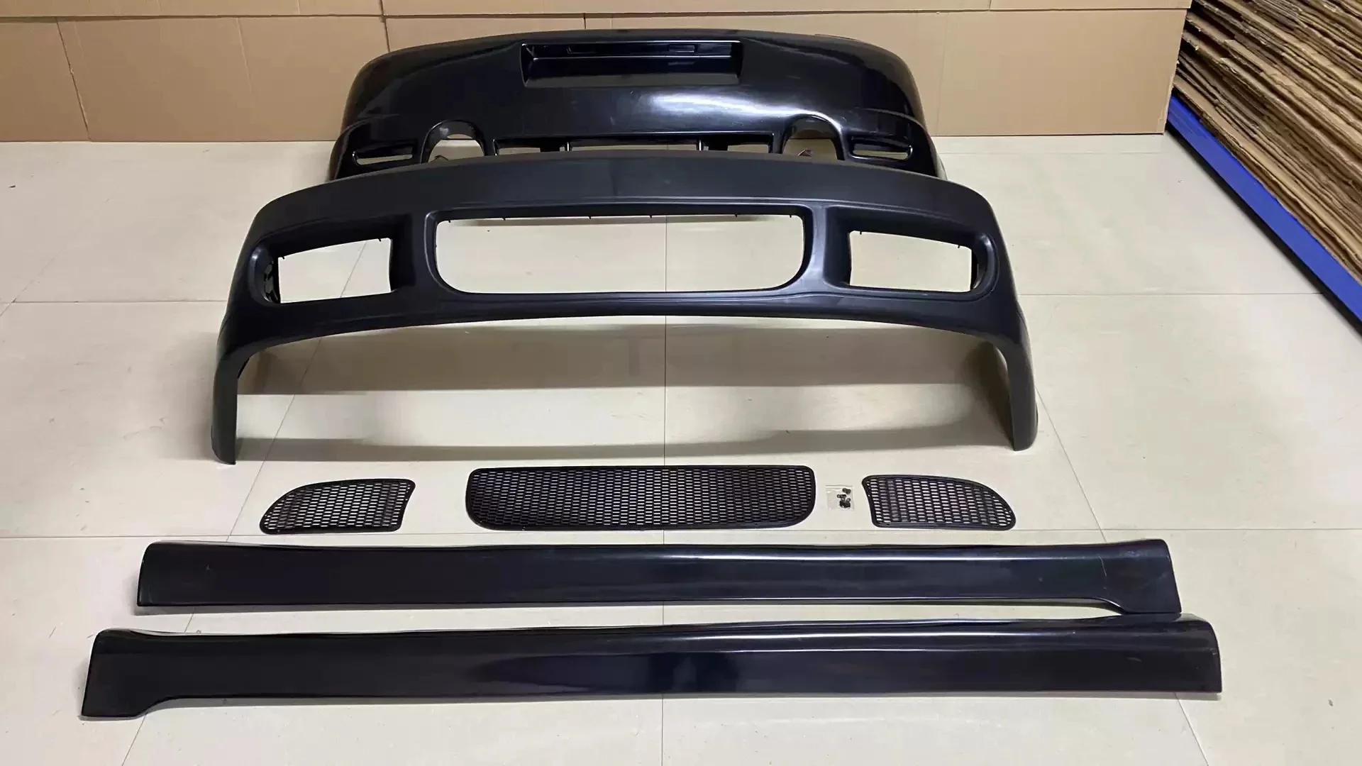 

Car surround body kit Front rear bumper Side skirts grill for Volkswagen vw golf mk4 4th modified R32