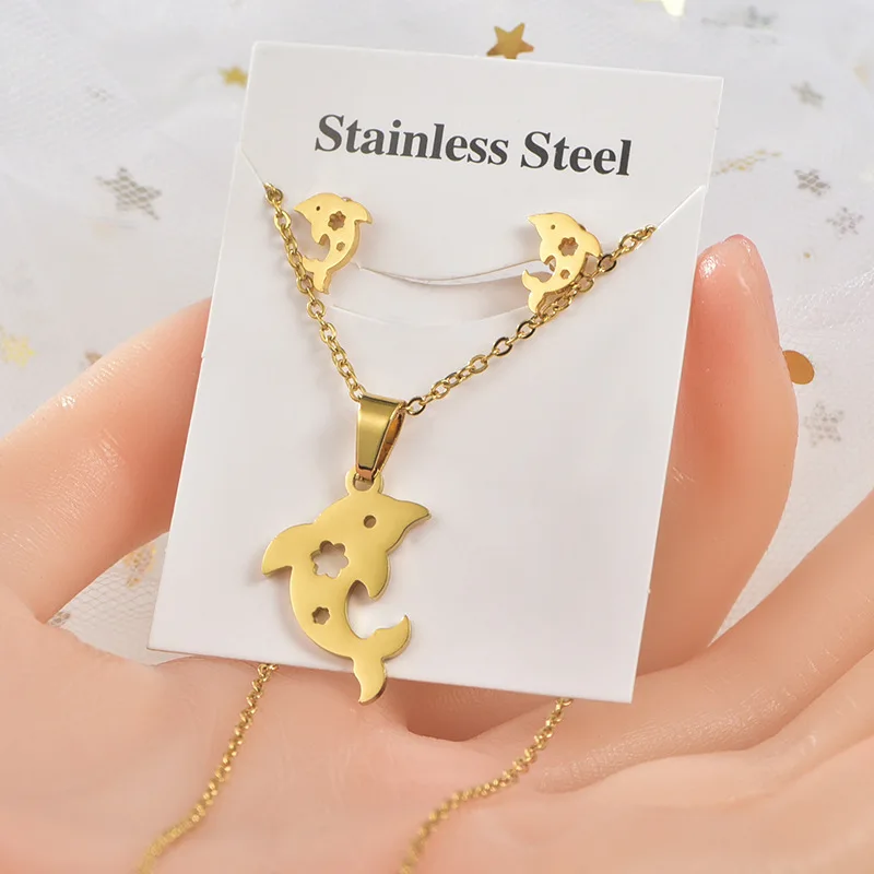 2023 Fashion Stainless Steel Earnail Necklace Animal Pendant Men and Women Hip Hop Versatile Two Piece Set Jewelry Gift