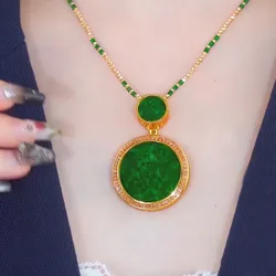 Natural green agate pendant necklace senior sense design round beaded sweater chain send mom Mother's Day gift