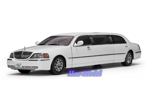 SunStar 1:18 Lincoln Town Car Limousine 2003 Model Diecast Model car Hobby