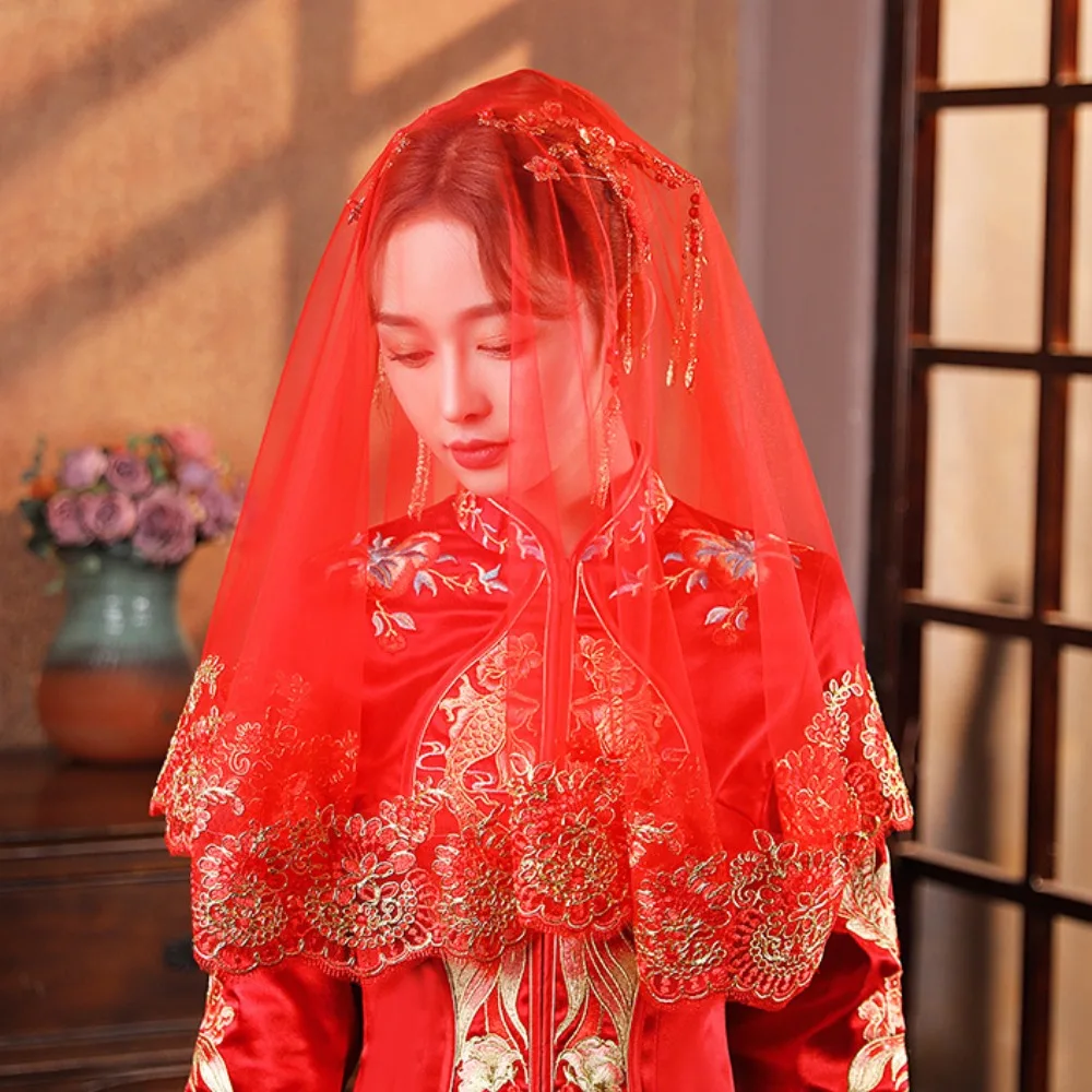 Марлевая золотая вышивка, красная фата, кружевная короткая свадебная головка, древние элегантные китайские свадебные платья