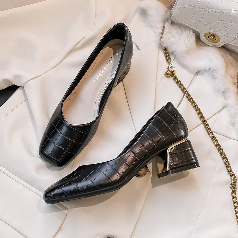 

Дизайнерские классические женские туфли-лодочки на массивном каблуке с квадратным носком, пикантные рабочие туфли на высоком каблуке, женские свадебные туфли 2024