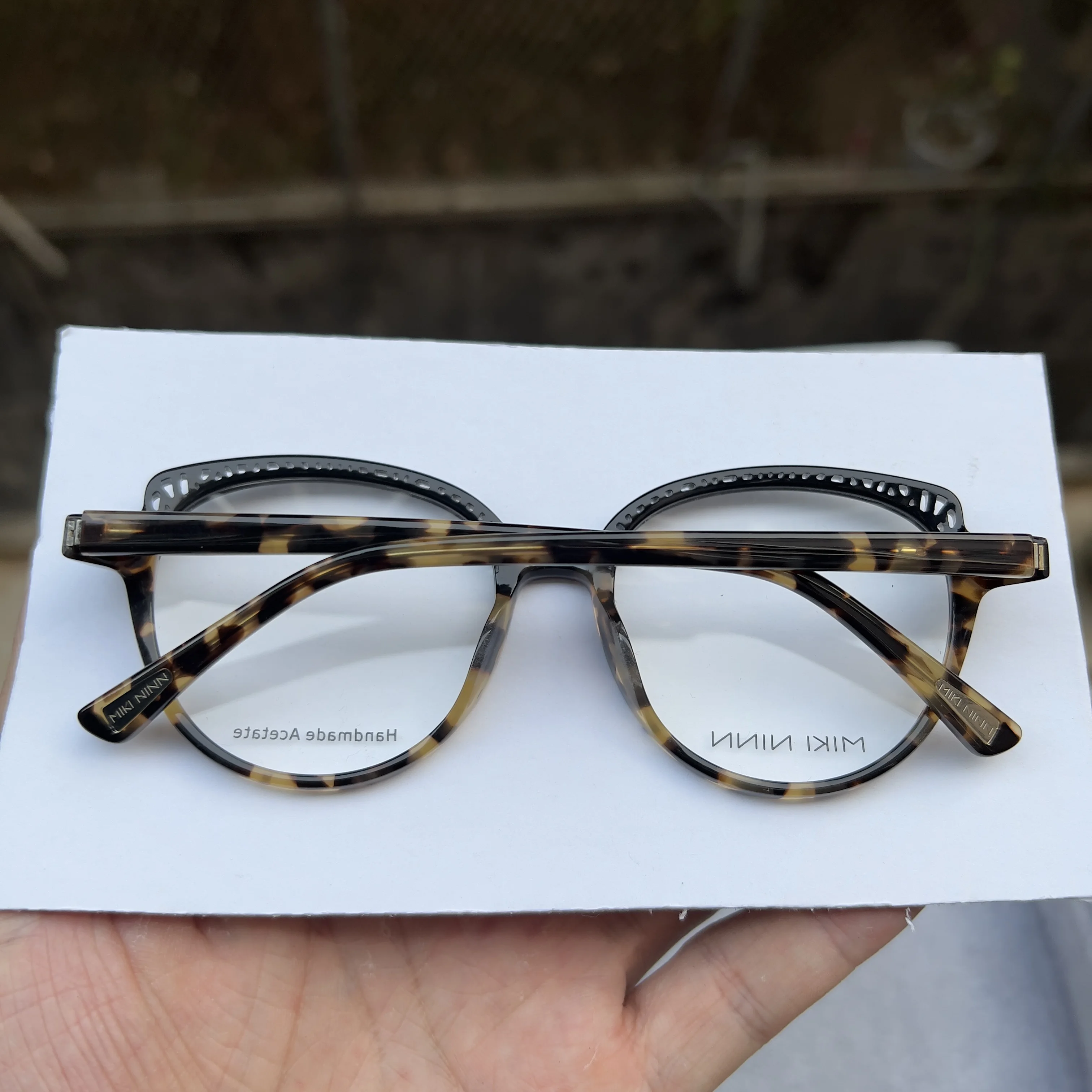 Fashionable  Eyeglasses Frames Designed By French Designer Handcrafted Acetate Fiber Myopia Hyperopia and Progressive Lenses