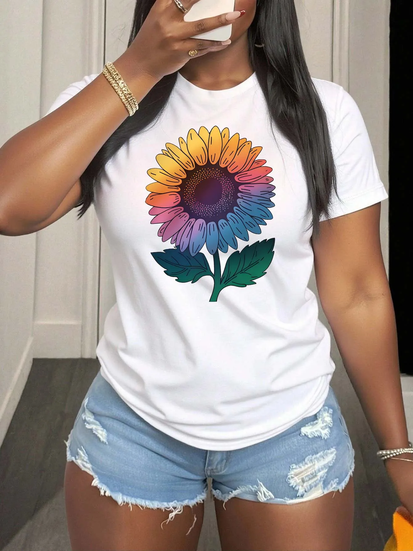 

Футболка больших размеров с градиентной рисунком подсолнечника для художественного и стильного образа