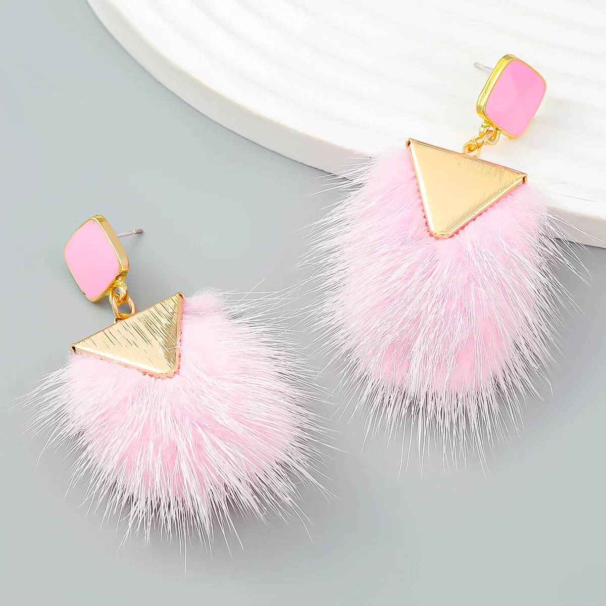 1 Pair Lovely Fake Rabbit Faux Fur Ball Dangle Earrings Cute Soft Pompom Long Drop Earring Jewelry For Lady Women Girls