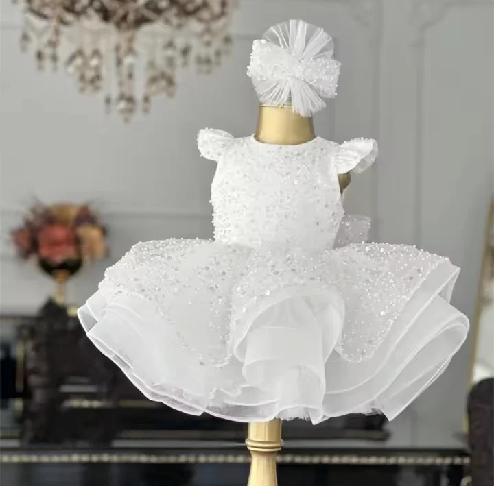 高級子供女の子のウェディングドレスホワイトビーズパーティードレスビーズティアードチュール袖ふくらんフラワーガールのドレス結婚式用