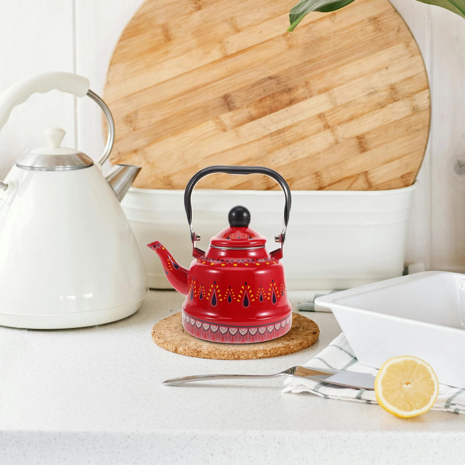 

1pcs Enamel Boiling Water Kettle 1.5L Vintage Stovetop Tea Kettle Fast Heating Coffee Pot Kitchen Tea Server Retro