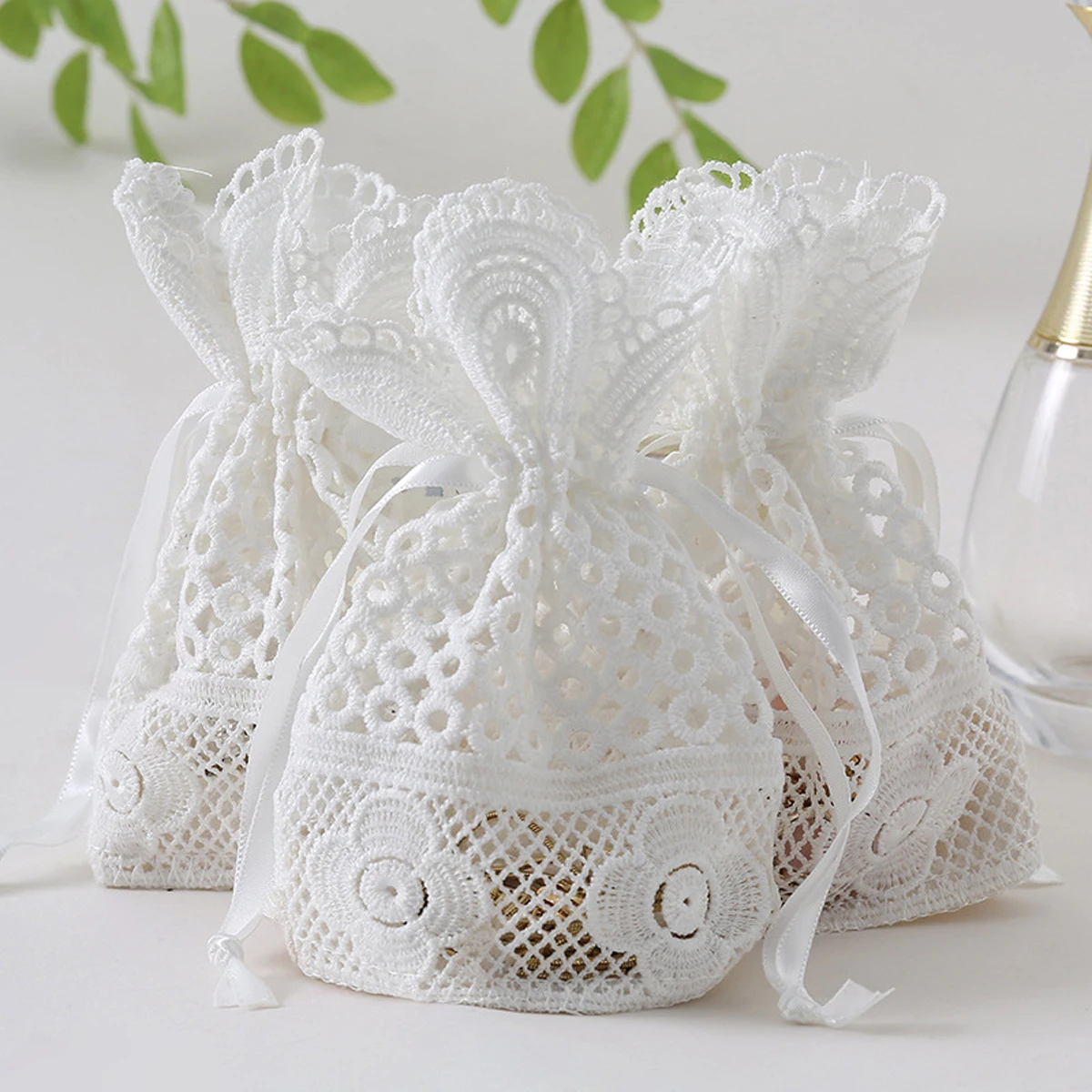 

5/10/20PCS White Round Hole Lace Jewelry Storage Bag Milk Yarn Bundle Pocket Drawstring Packaging Party Wedding Favors 10x14mm