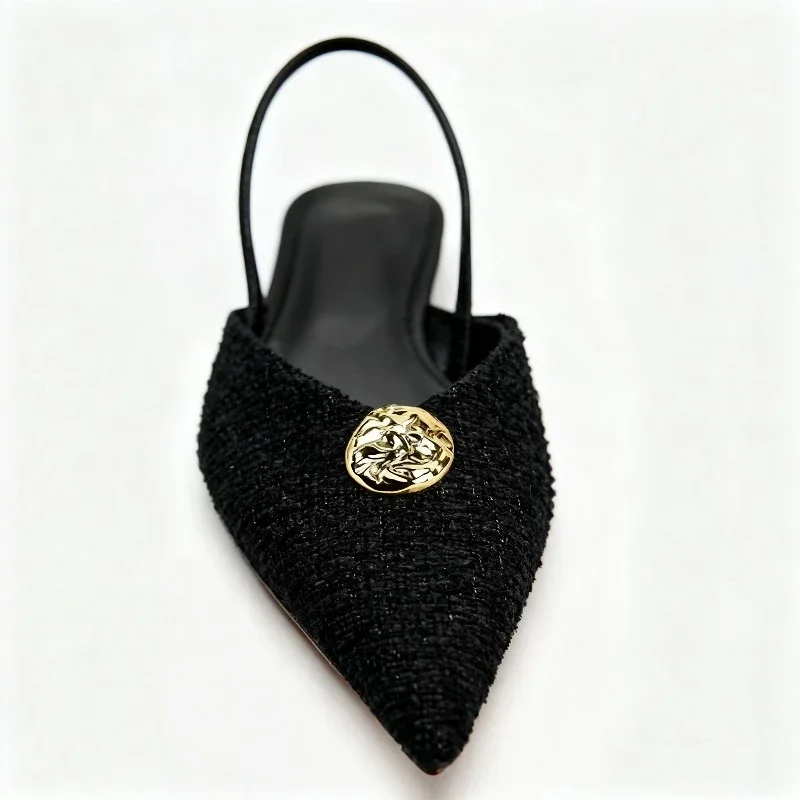 Luxus Designer Kitten Heel Frauen Pumpen Metall Dekoration Elegante Rückenfreie Kleid Schuhe Damen Sexy Spitz Zurück Strap Sandalen