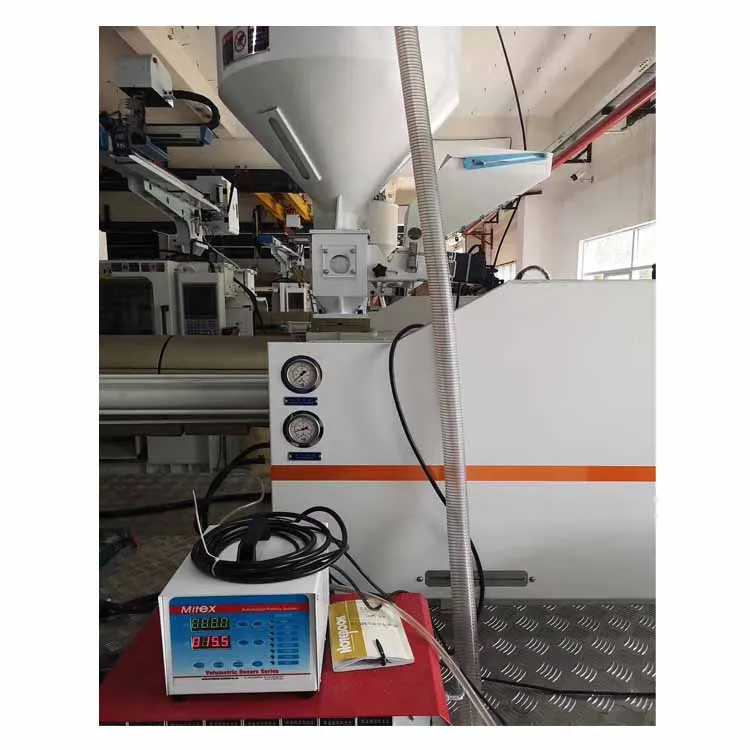 Système de dosage Masterbatch Machine pour le doseur de couleur de dispositif volumétrique et de mélange de moulage par injection