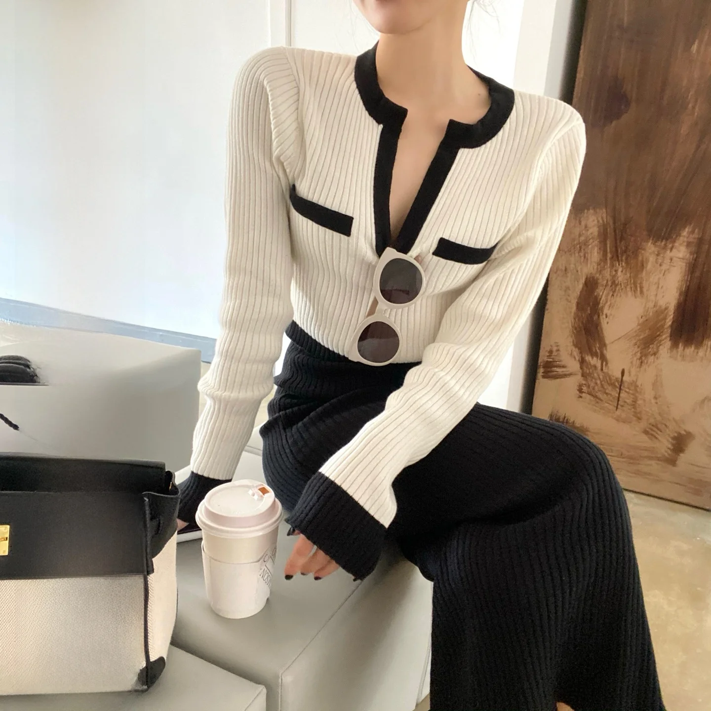 

CCZEE Paris Faion Week Retro Chic Ele Soft Classic Bla White Skirt Set Women's Faion Autumn Collection Cotton Blend