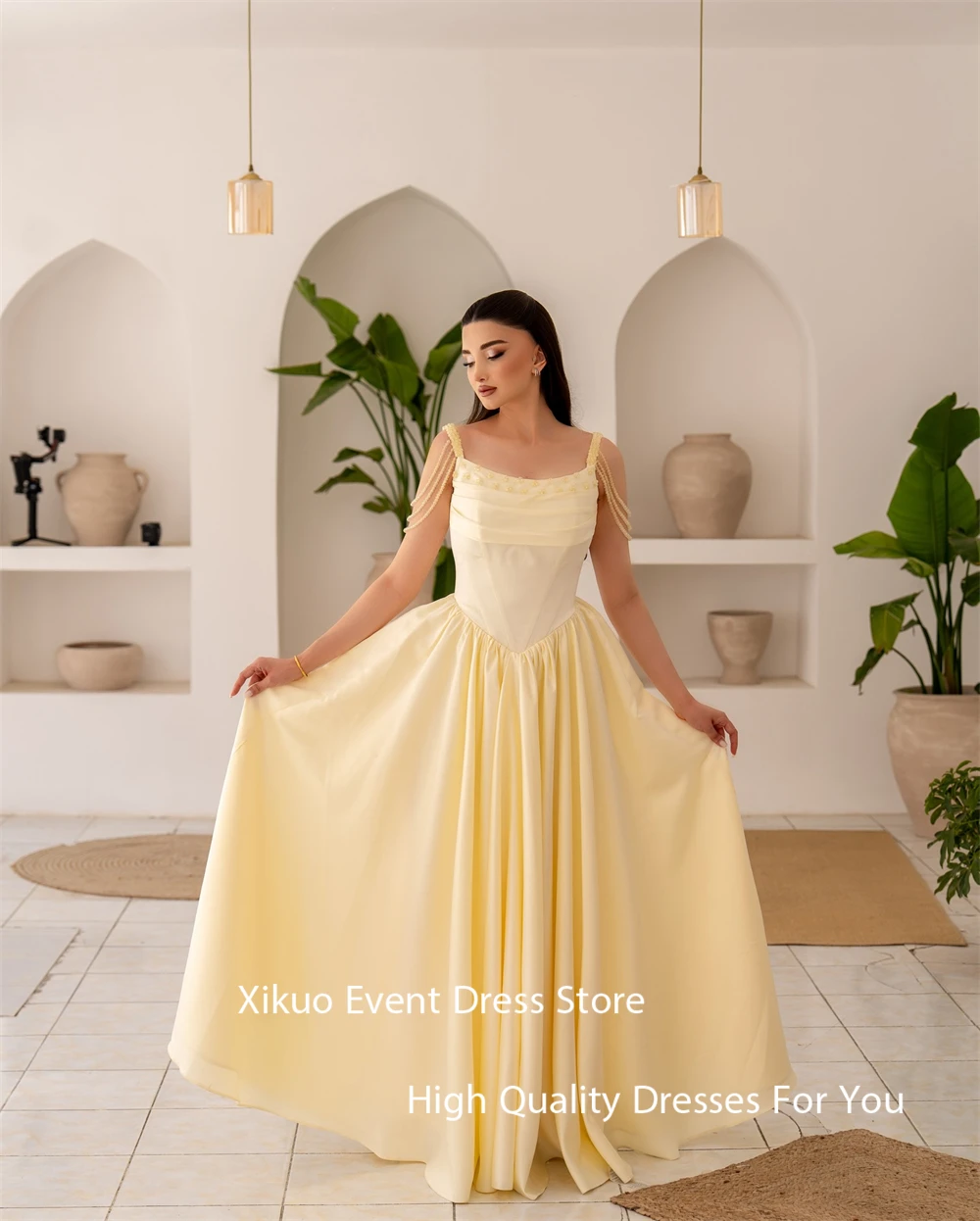 Xikuo Modest Yellow Satin Evening Dresses Sleeveless Beading Prom Party Gowns A Line Pleated Long Celebrity Dresses Customized