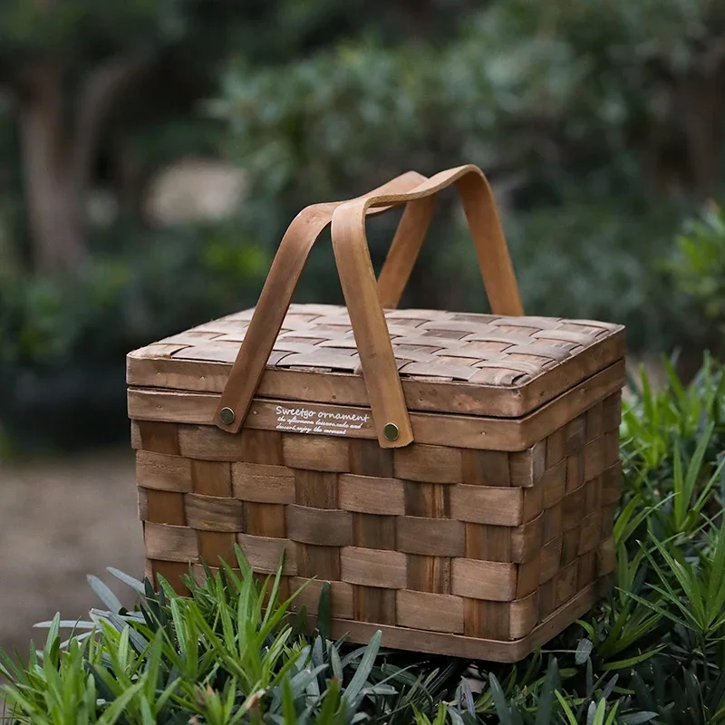 

Wooden Woven Bread Fruit Basket Celebrity Outdoor Picnic Portable Camping Provisions Dustproof Holder