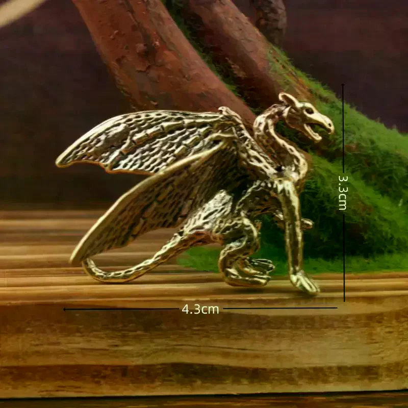 /TPz/Dragon And Griffin Figurines Detailed Carving Antique Finish Desktop Decor Collection Mini Brass