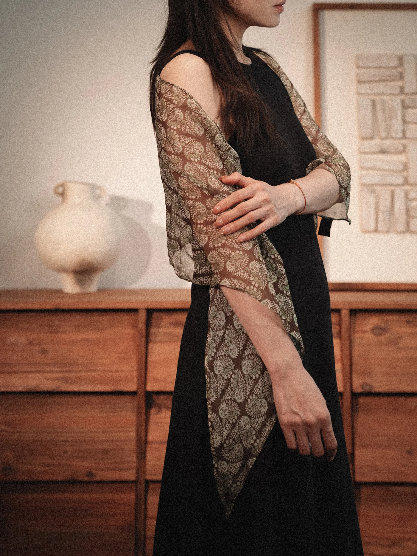 sciarpa-in-seta-gotan-verde-marrone-con-motivo-floreale-paisley-stile-bohemien-lunga-e-drappeggiata-fascia-per-capelli-accessorio-moda-etnico-vintage-a-blocchi-di-colore