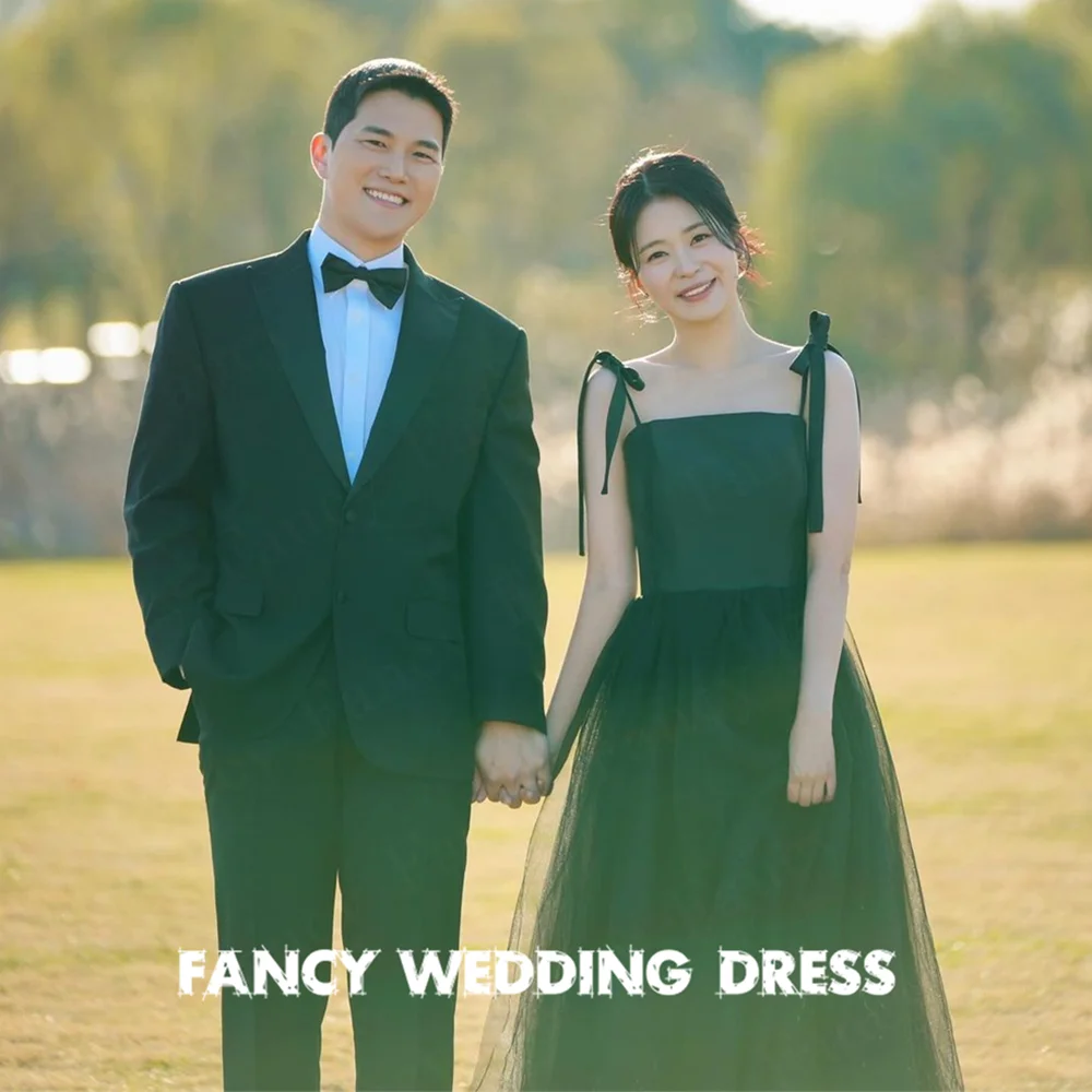 

Fancy Simple A Line Wedding Dress Korea Photo Shoot A Line Sleeveless Satin Bridal Gown Floor Length Custom Made