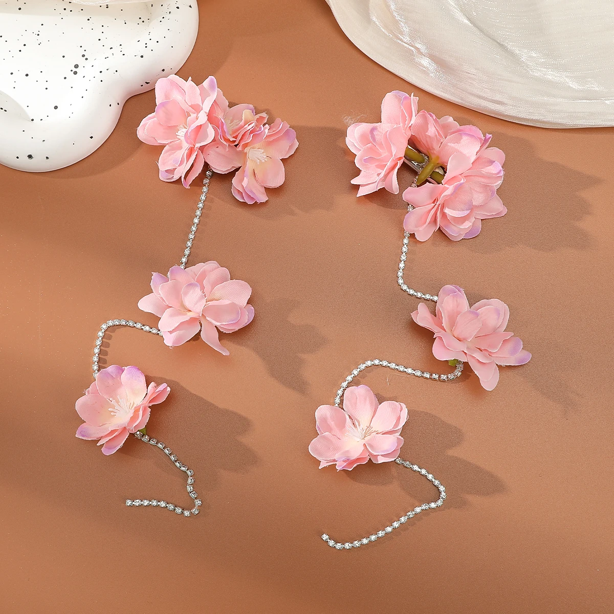 2 Pcs Cute Little Flower Braid Hair Clip Chain Flower Hairpin Summer Side Tassels Invisible Long Tassel Hair Accessories